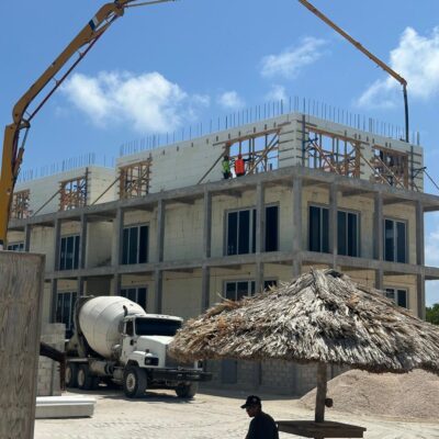 Caye Caulker Pour (2)